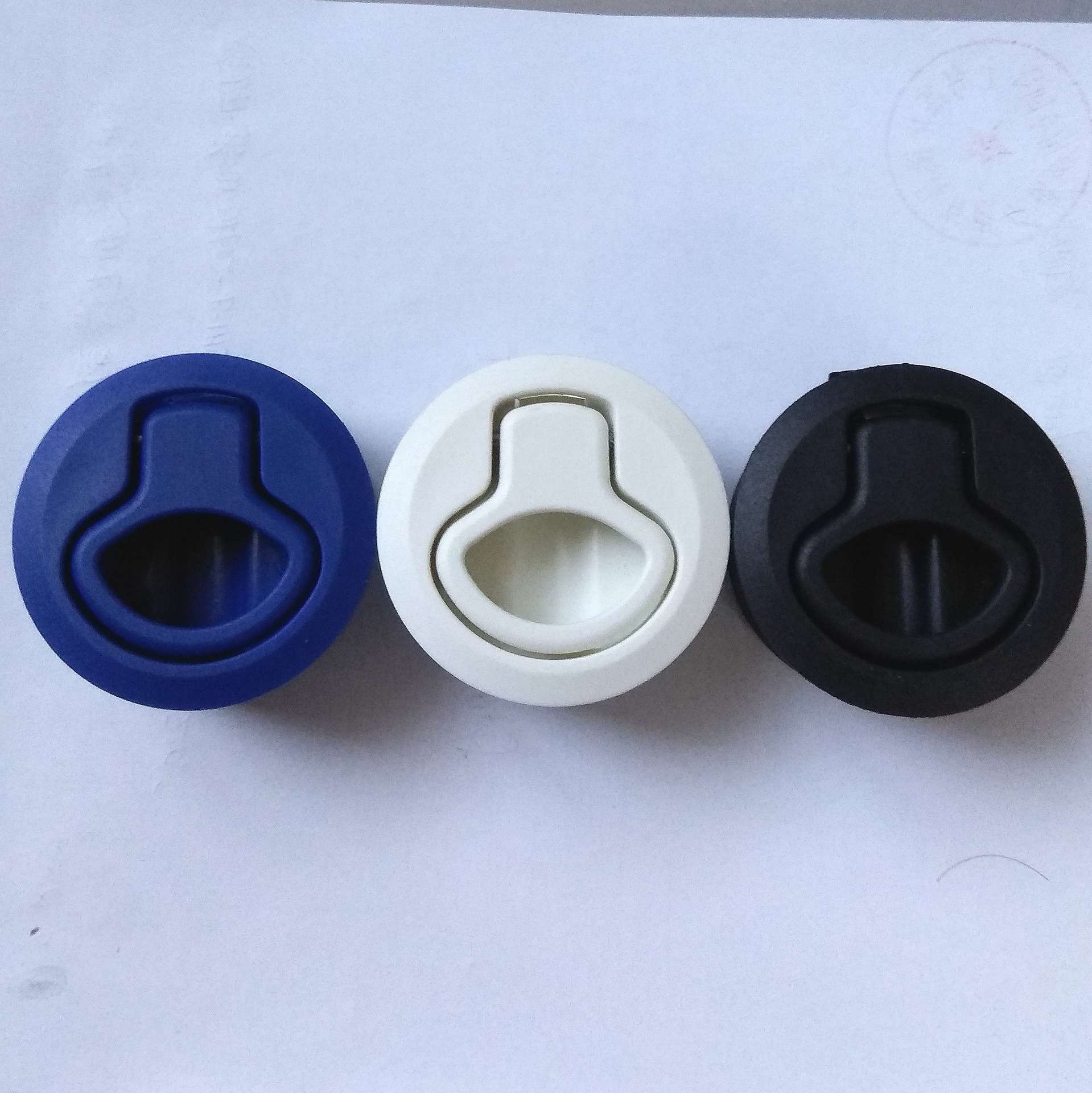 圆形平面塑料拉手扣锁里外开碰锁dk619-2pa救护车拉动式平面锁扣