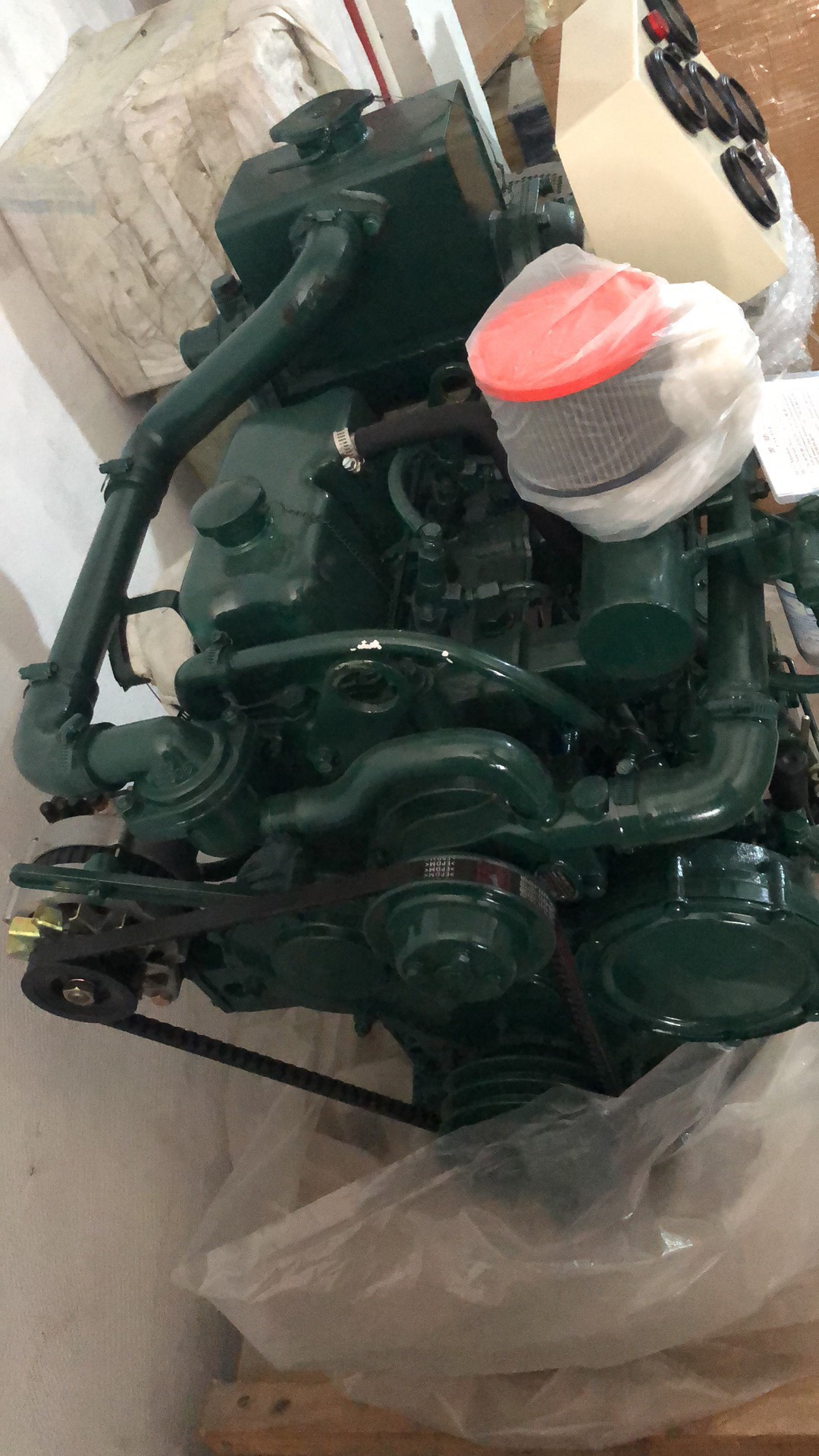 厂家直销玉柴正品四缸船用柴油发动机船用柴油发动机yc2115