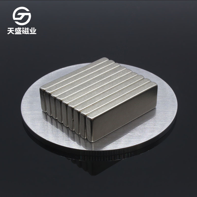 f30*10*3大量现货纱窗纱门强磁30×10×3长方形薄磁铁片防锈磁钢