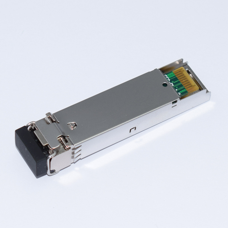 *支持 sfp 光口热插拔 *1310nm fp 发射激光器 * 双 lc 光纤接口 *9