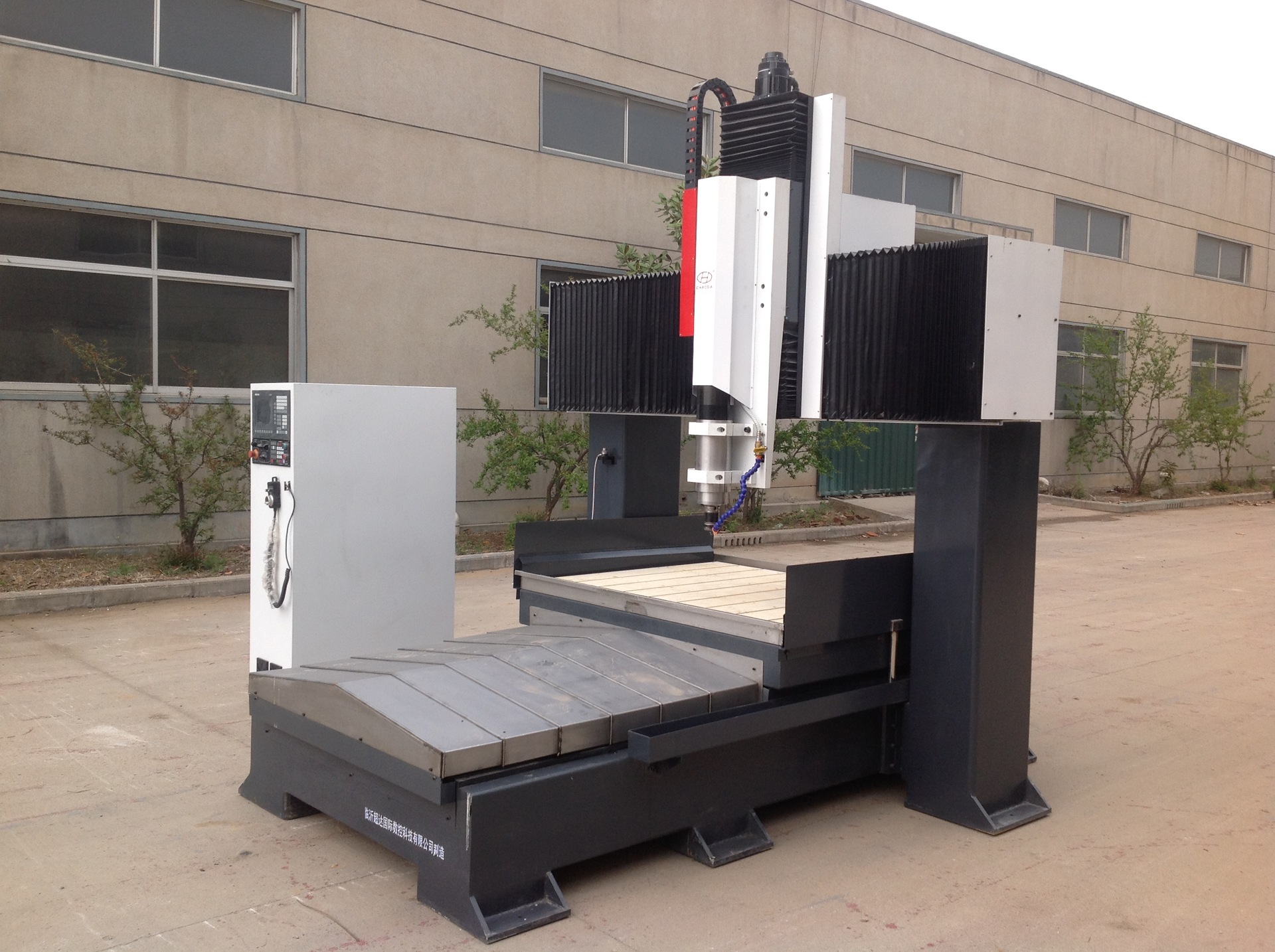 山东临沂6090小型石材雕刻机高z轴高龙门重型石材数控浮雕定制