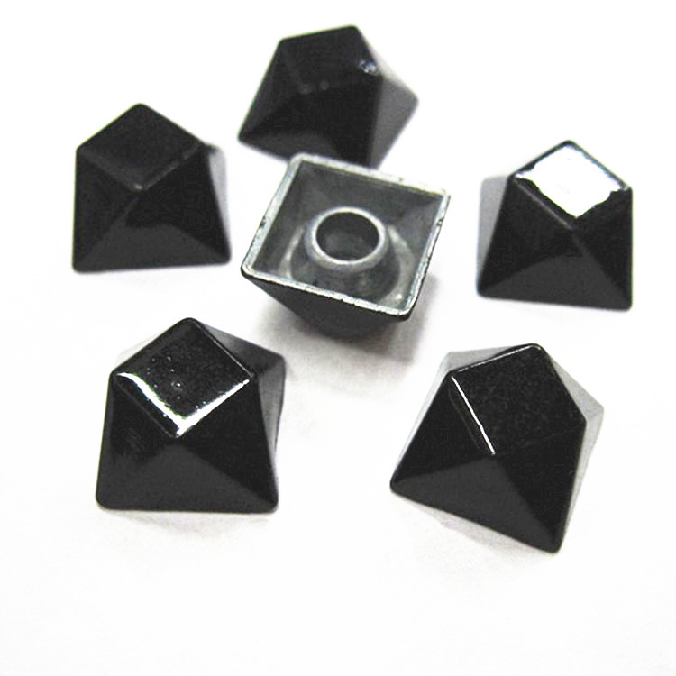 专业供应各种撞钉金属铆钉 合金水桶面 尖面 菱形面 质量可靠