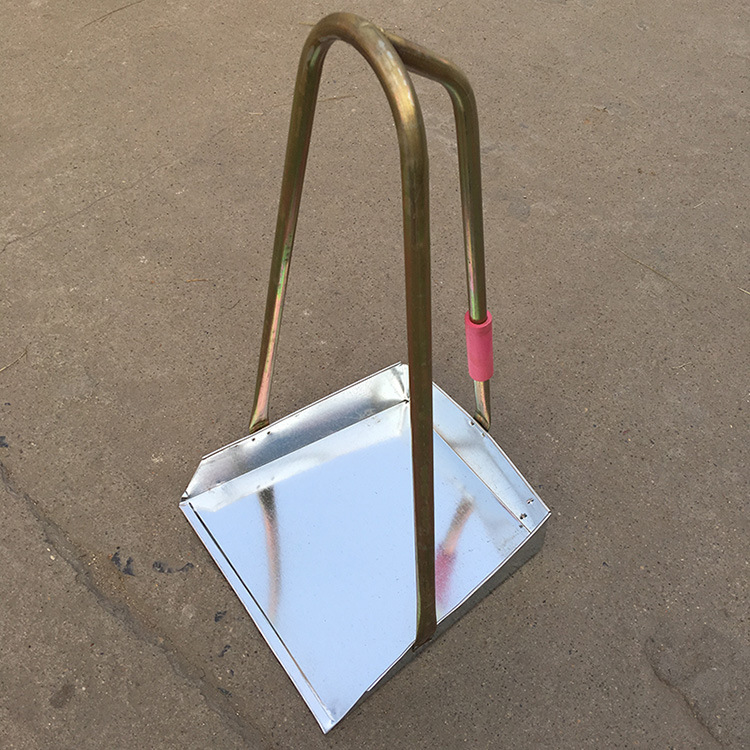 批发家用扫把簸箕铁簸箕铁戳子垃圾铲清洁八斗铁管铁畚箕铁扒斗