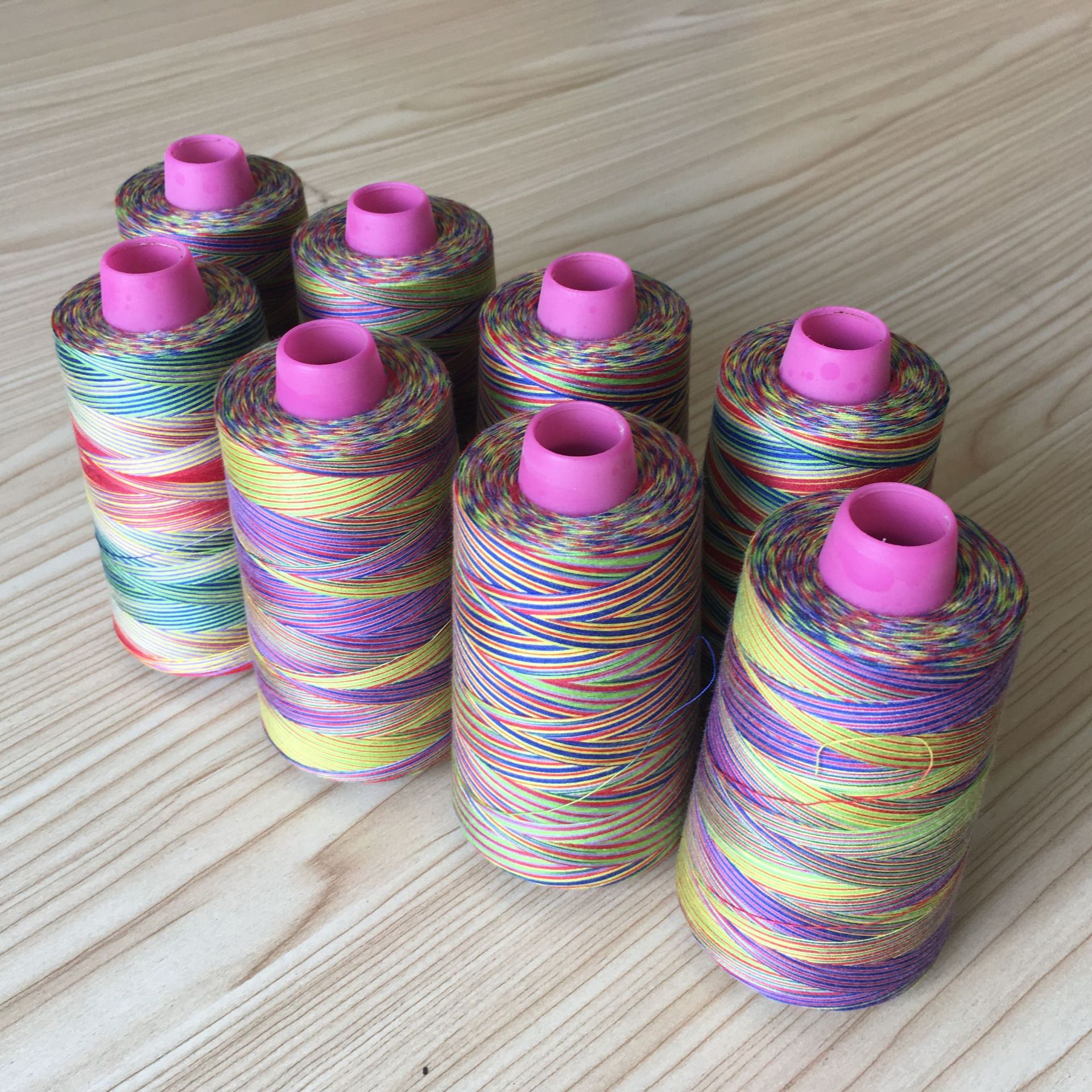 特别推荐 涤纶高强五彩绣花线,床上用品绣花刺绣线