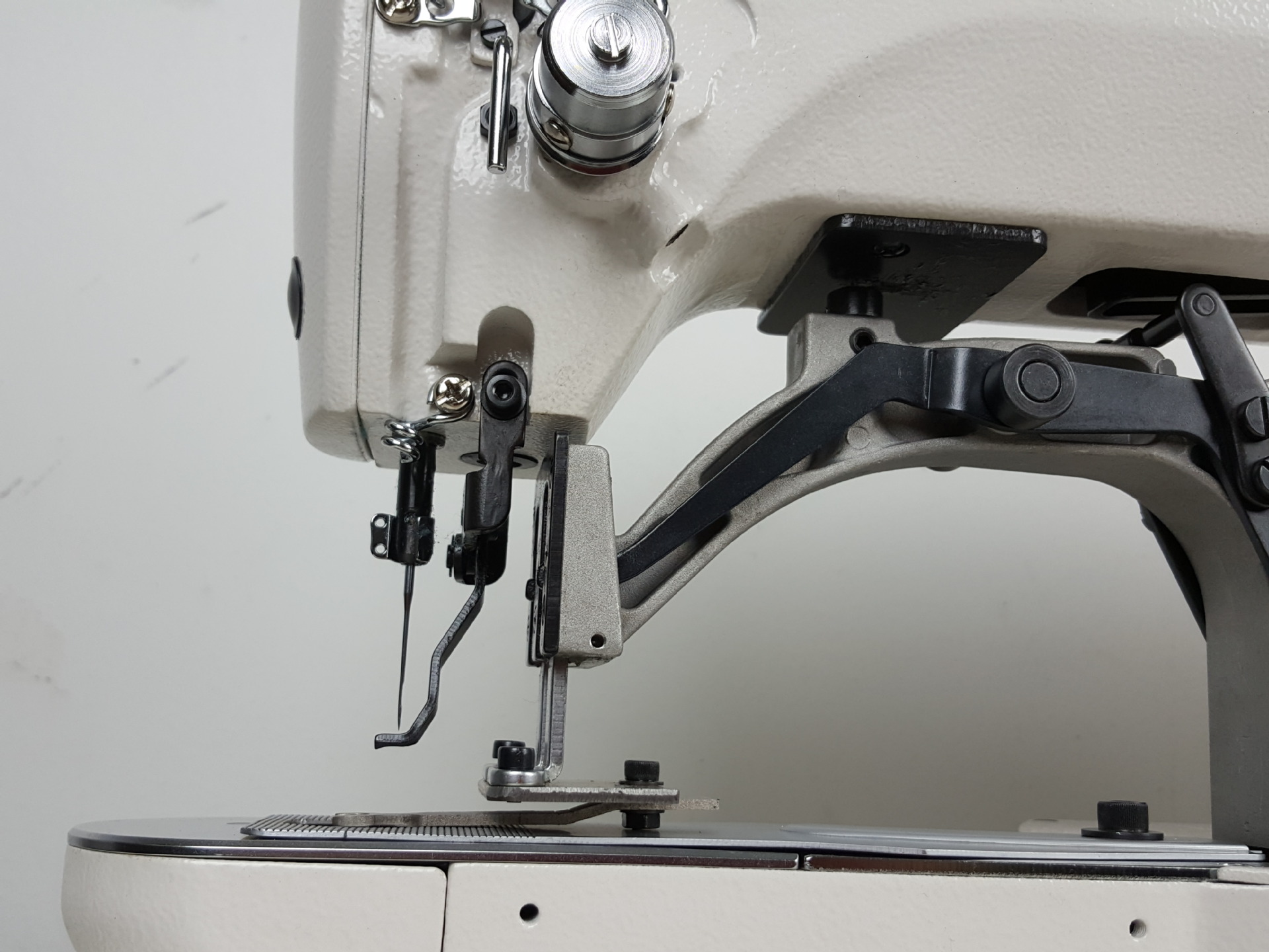 套结机1900 鱼网漂加固机 浮漂套结机 电脑渔网绳鱼漂缝纫机