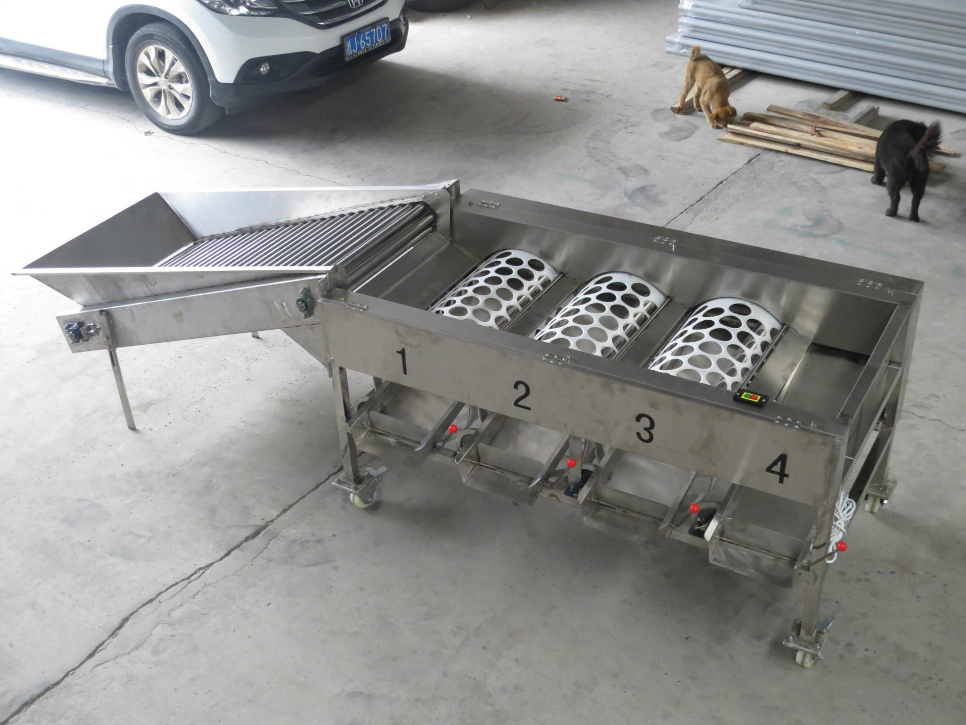 自动果蔬分选机柑桔脐橙大小分级机滚筒式水果选果机厂家直销