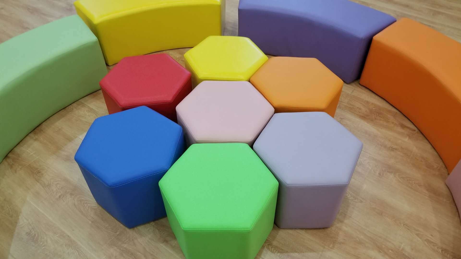 六边形软包凳子幼儿园早教商场儿童异形组合软体矮凳座凳pu小皮凳