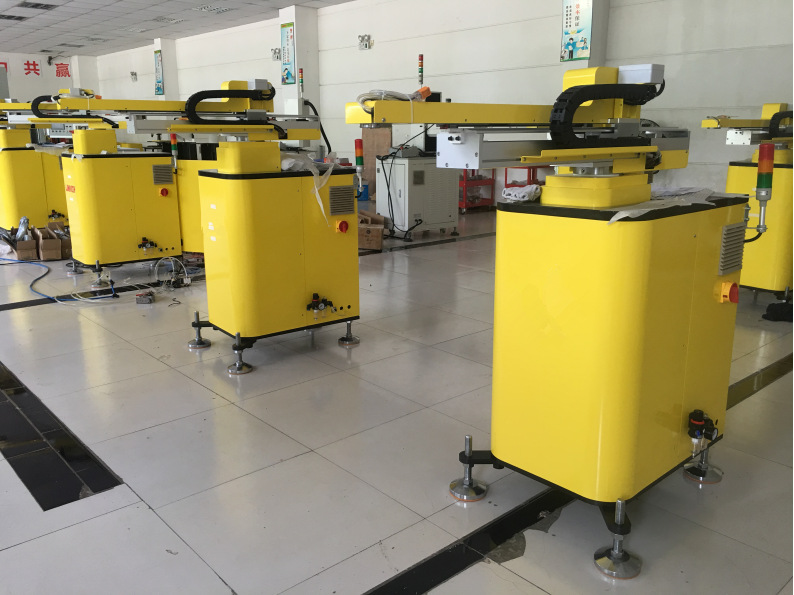 冲床自动上下料设备 油压机上下料机械手