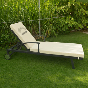 户外休闲铝合金沙滩椅带轮扶手全铝躺床欧式别墅泳池海边折叠躺椅