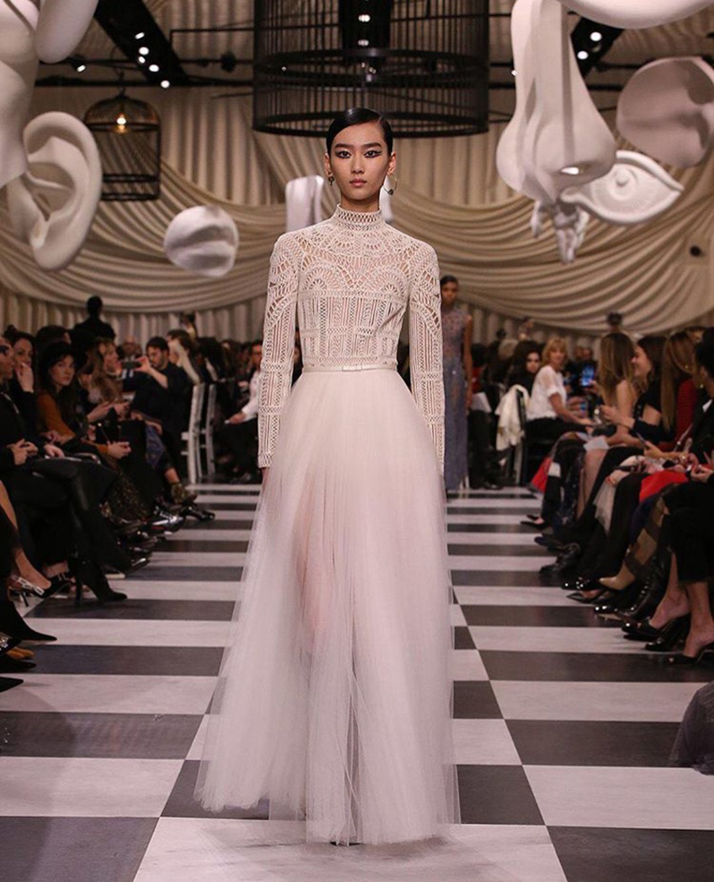 王丽坤戛纳同款礼服飘逸仙女长裙白色镂空蕾丝优雅大摆网纱连衣裙