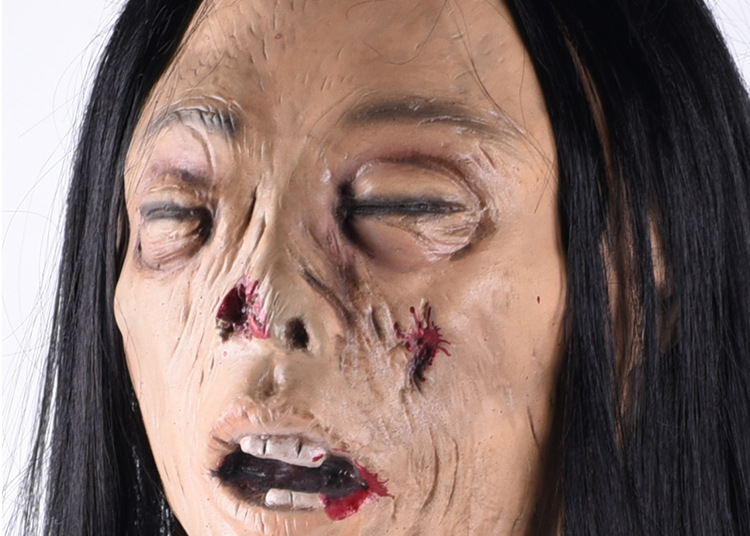 万圣节鬼节恐怖道具长发红衣贞子大吊鬼密室逃脱酒吧ktv场景布置