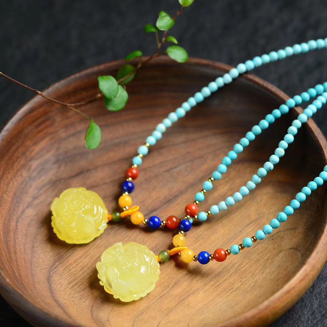 厂家直销天然绿松石搭配蜜蜡小花项链锁骨链百搭款时尚首饰饰品