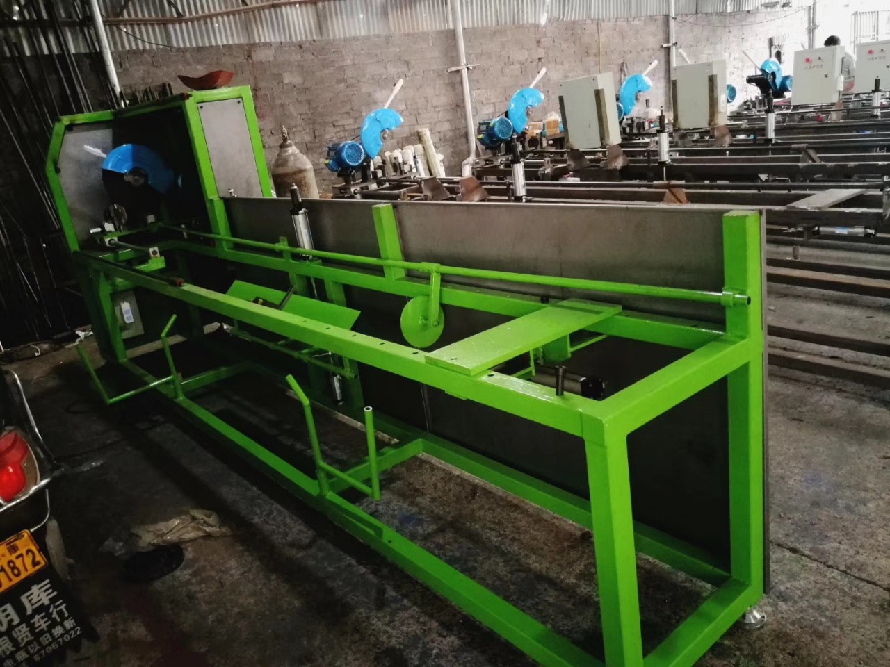 新款保温杯管拉管机