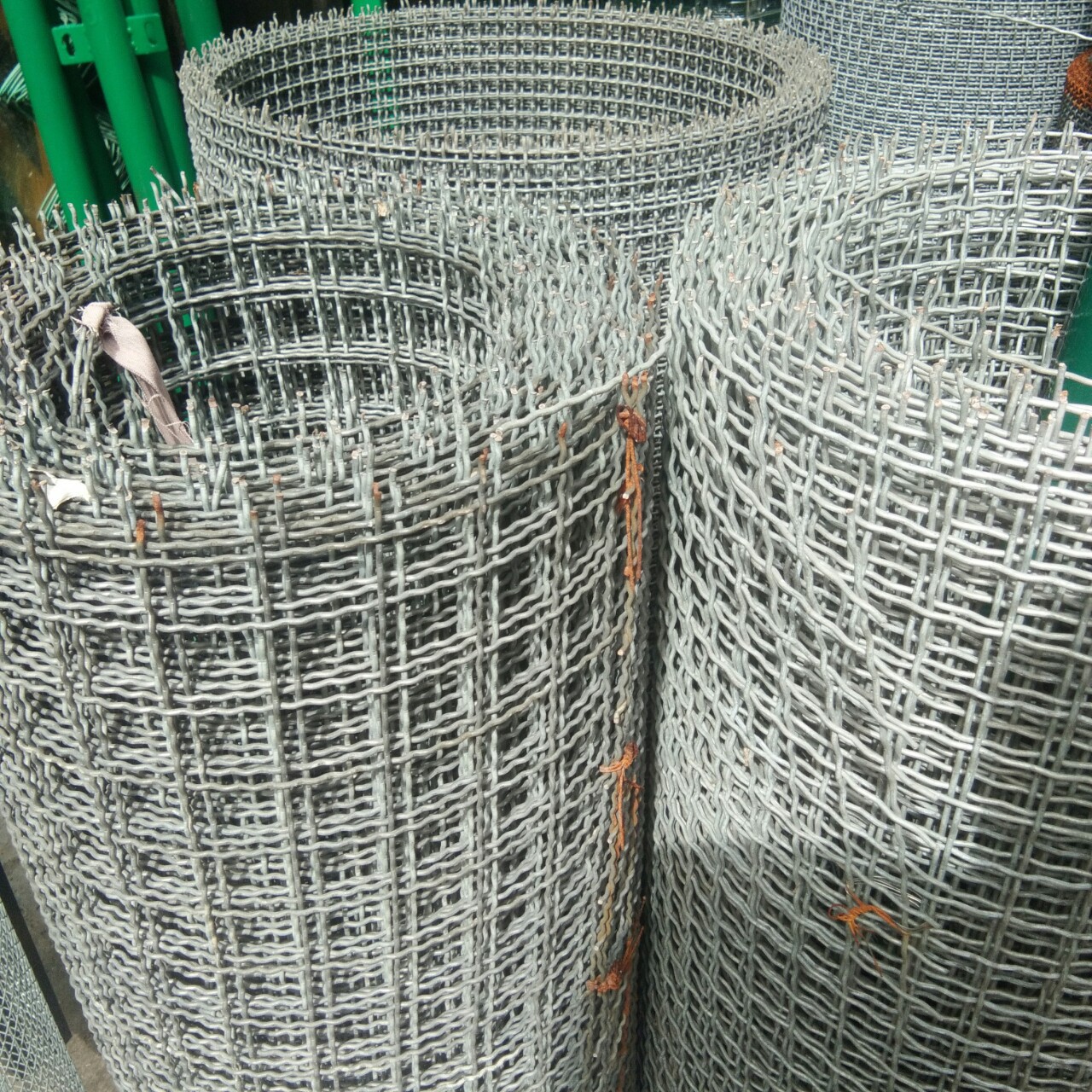 徐州钢丝轧花网养殖钢丝网 热镀锌编织轧花网 丝径2.3mm