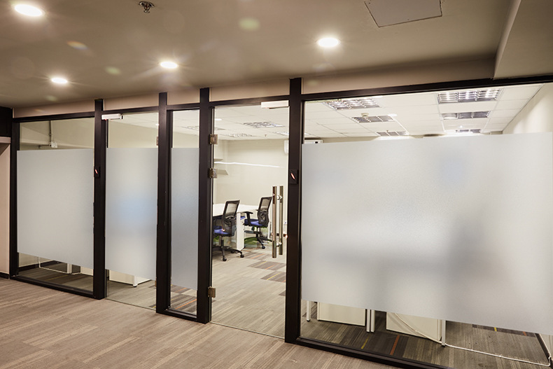 pvc装饰膜磨砂玻璃贴纸 浴室隐私遮光膜窗贴 透光不透明玻璃贴膜