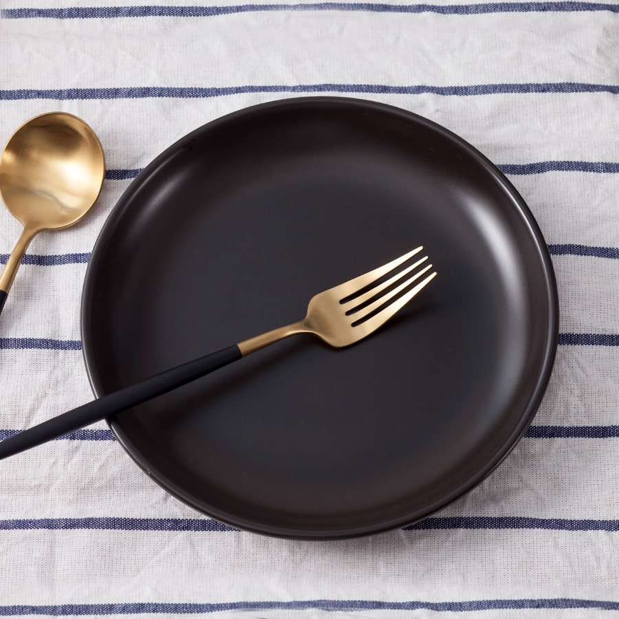 8寸日式餐具盘子陶瓷圆形陶瓷盘定制黑色亚光创意家用餐盘