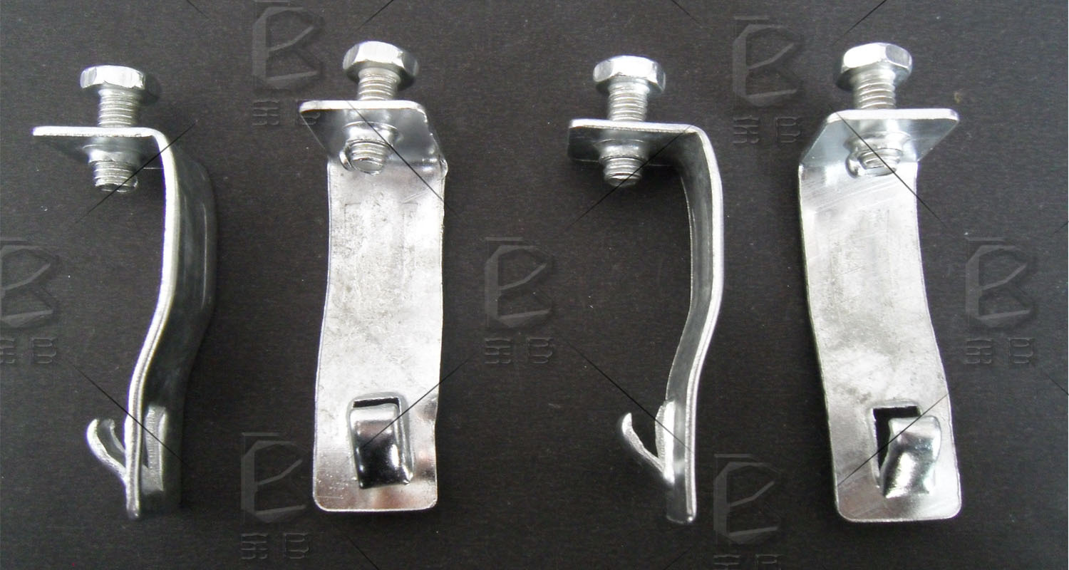 碳钢镀锌7字扣锁 桥架专用固定扣锁桥架盖板扣锁 桥架安装配件