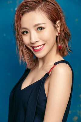 黄雅莉经纪人13229998287