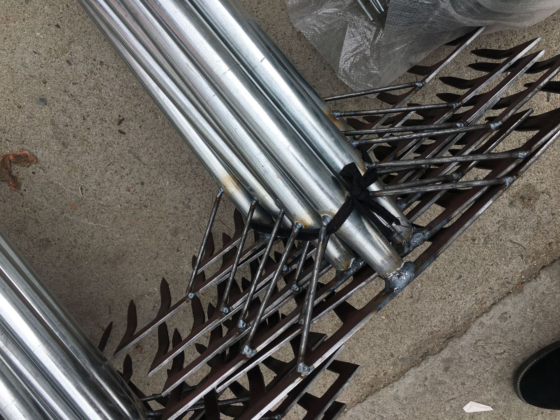 一体九齿耙子 铁耙子 草耙子 松土耙 落叶耙 长耙子