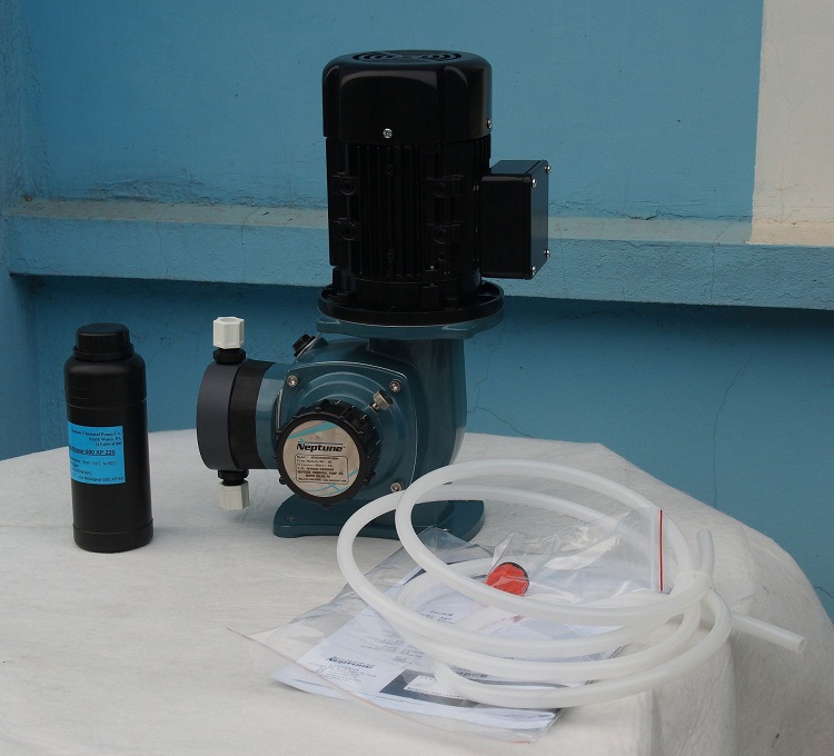 机械隔膜计量泵npc1200 海王星neptune pvc液力端加药泵