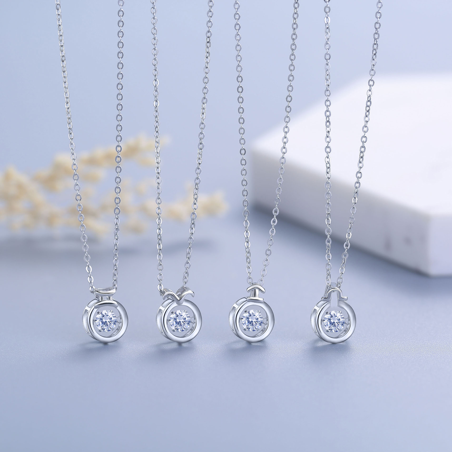 5mm;       购买须知:   1,产品带银链子与盒子