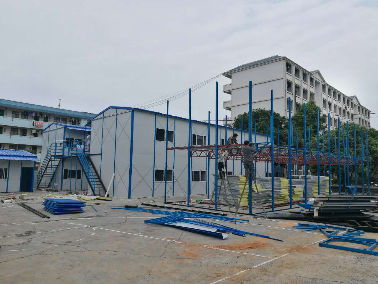 厂家直销河池工地活动板房彩钢活动板房防火板房