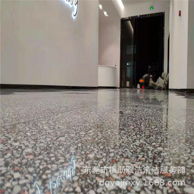 东莞市大岭山水磨石地面抛光-旧地面翻新-水磨石镜面处理