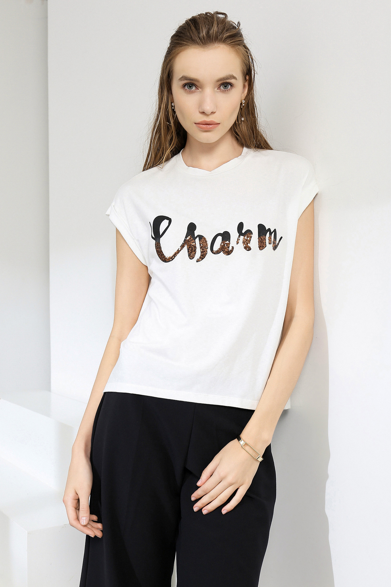 夏季t恤女上衣欧美女装时尚休闲短袖字母印花亮片圆领t恤