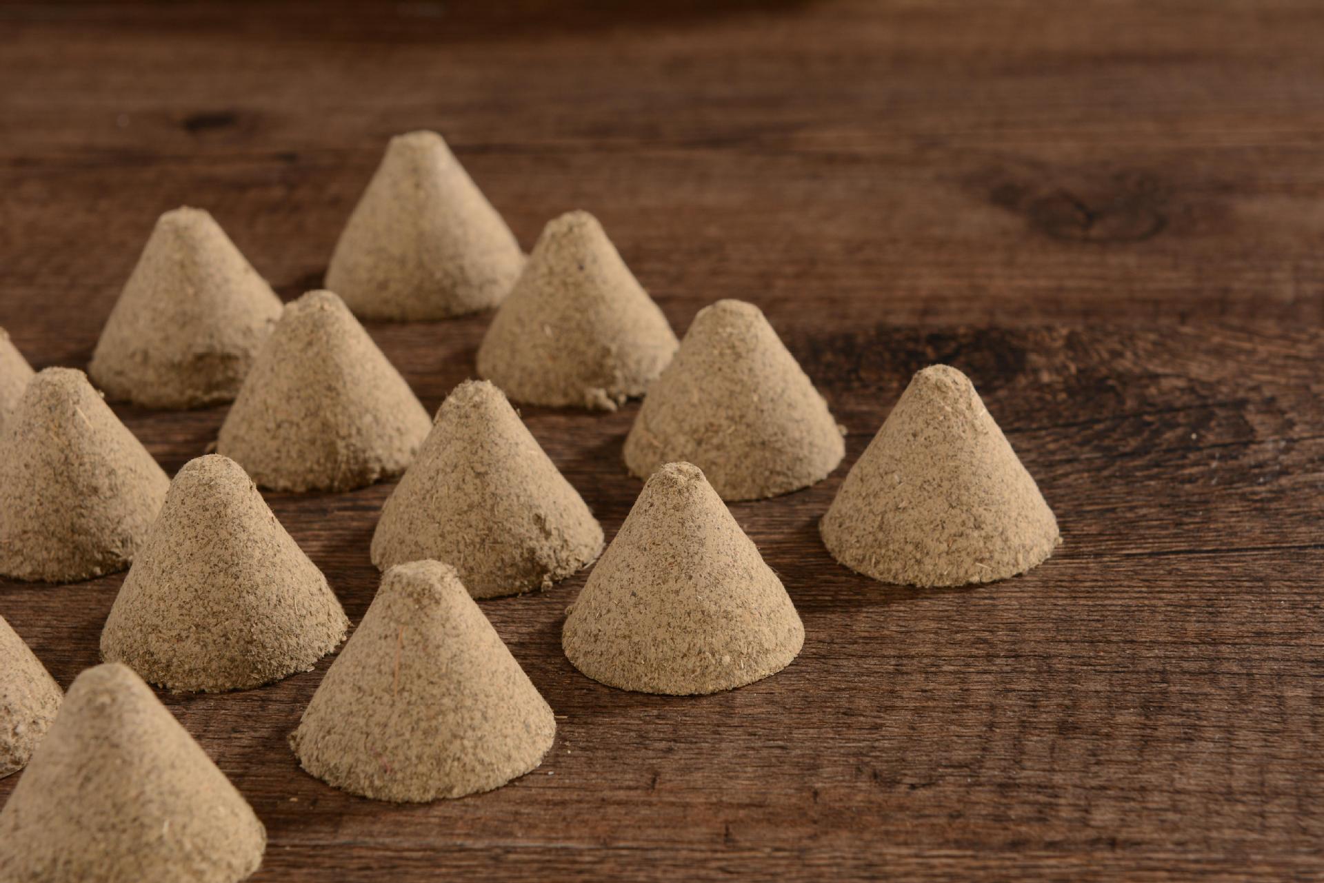 五年陈艾绒 艾陀锥型艾塔隔姜灸艾柱批发美容院火龙罐专用艾绒饼