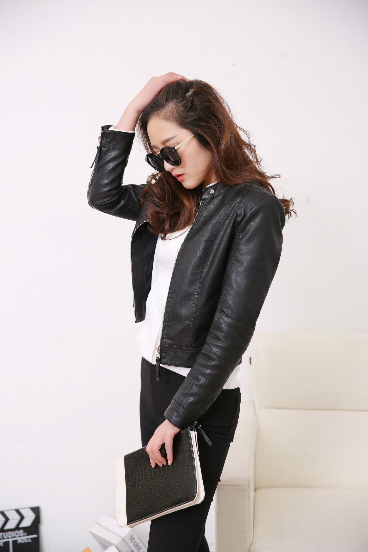 皮衣女短款新款韩版百搭机车小皮衣外套修身显瘦pu皮夹克一件代发