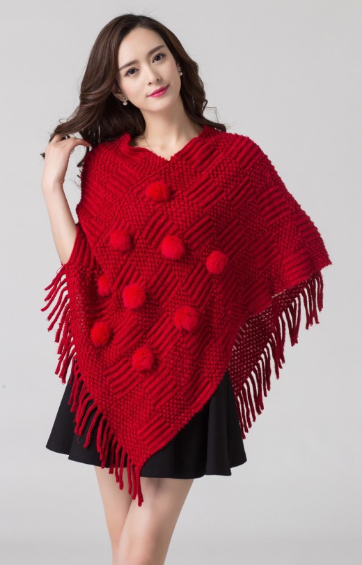 2020秋冬新款民族风流苏披肩斗篷宽松蝙蝠袖毛球针织衫毛衣女