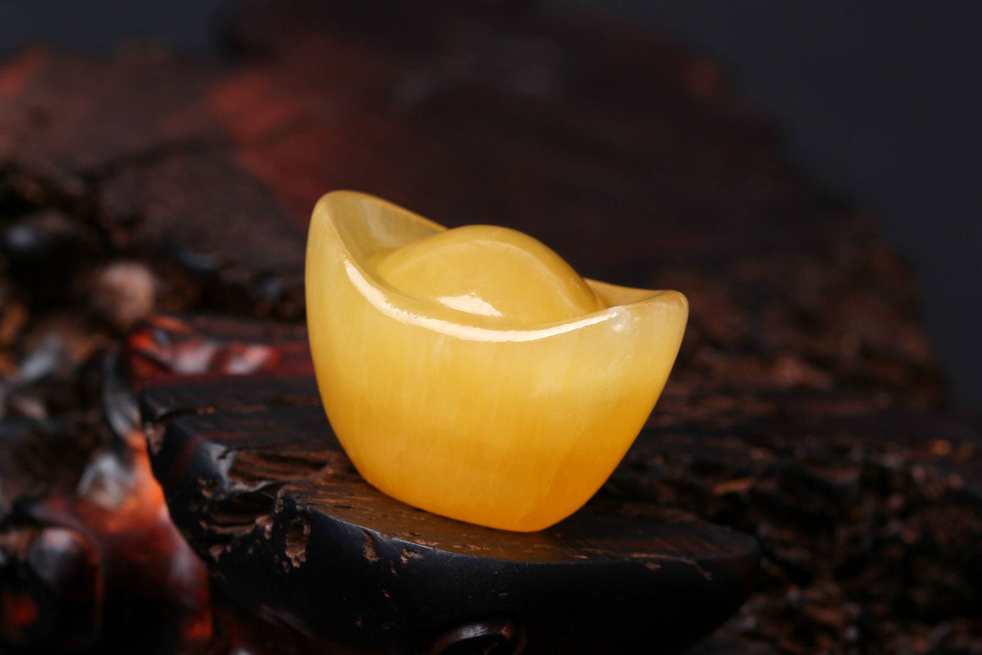 天然水晶摆件 米黄玉元宝手把件 招财黄玉财源滚滚摆饰厂家直销