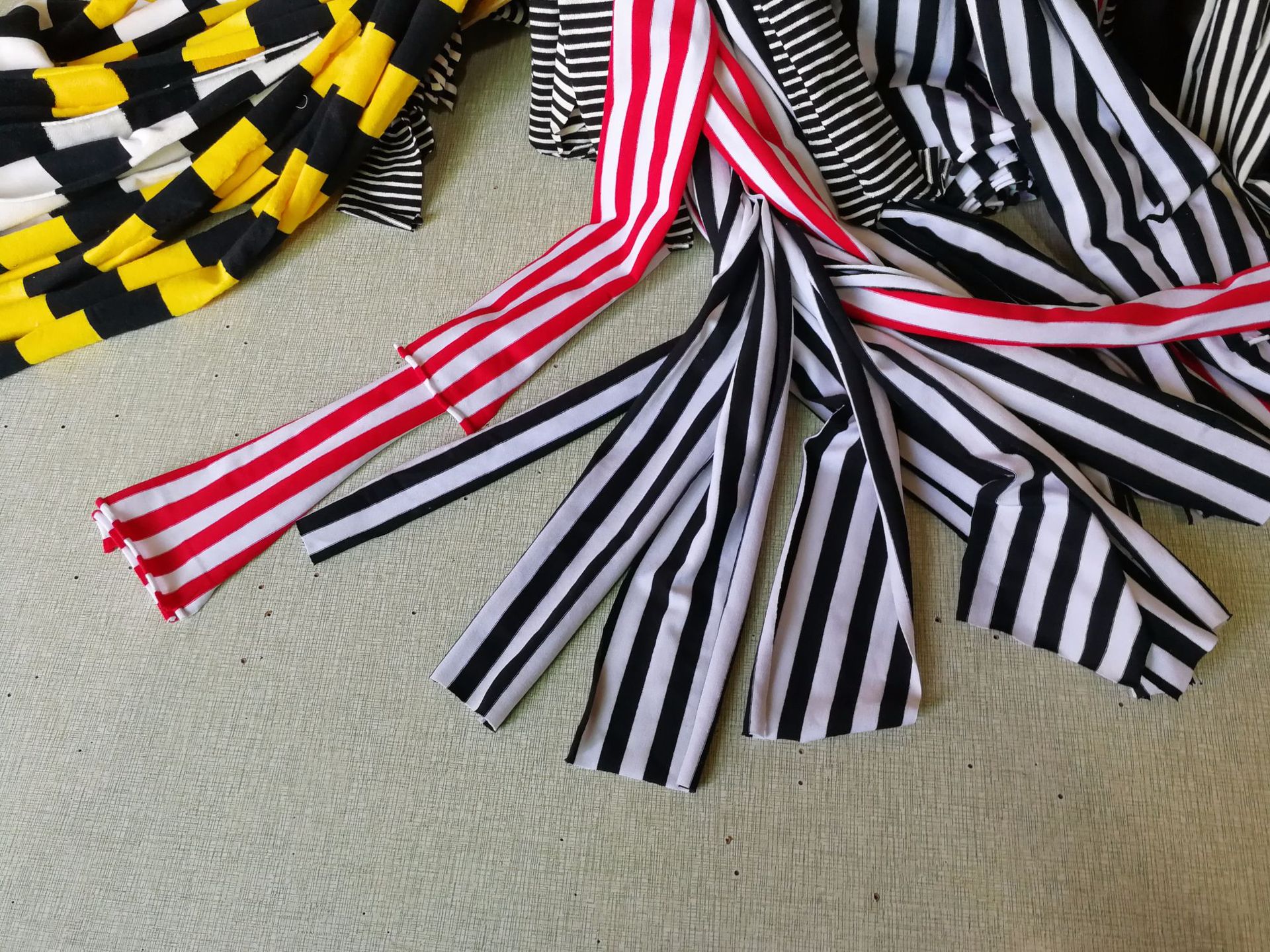 全棉碎布条拖把条 吸油碎布头产品擦机布 果园绑带绳 不掉毛批发