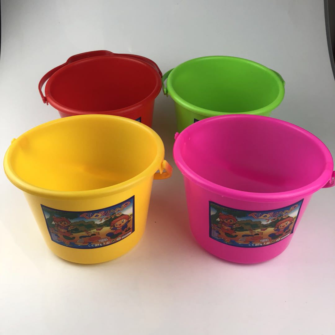 戏水塑料玩具小桶 儿童过家家沙滩玩具水桶 彩色圆形玩具水桶批发