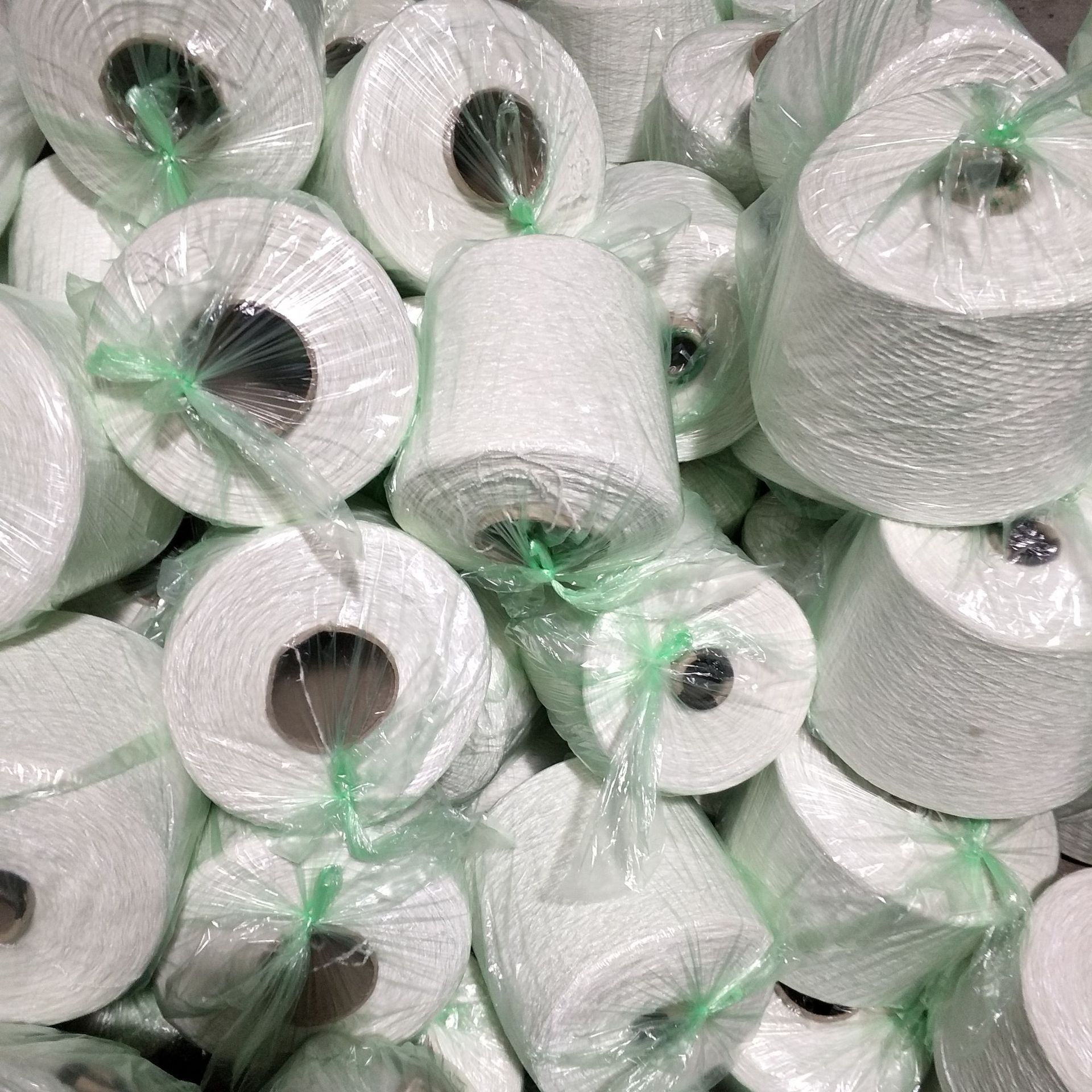 8n全涤雪尼尔纱线(超细纤维地毯纱线)