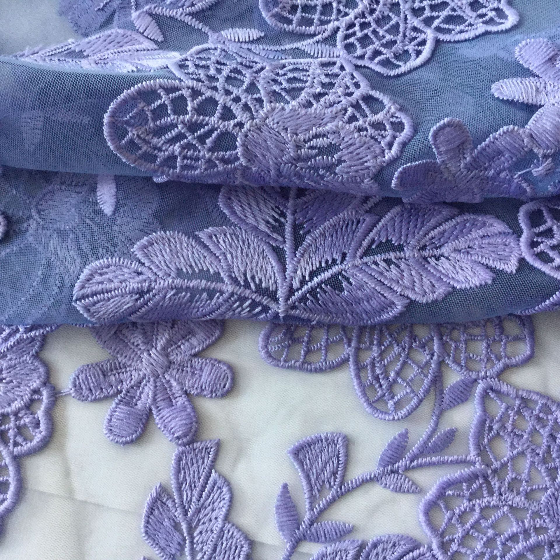 时尚网纱刺绣面料多色网布绣花蕾丝面料