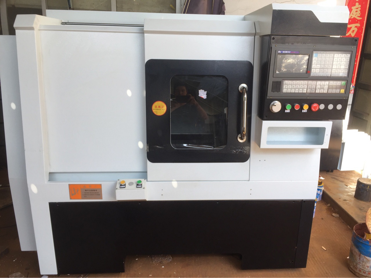 台湾品牌上银线轨数控车床液压系统广数980