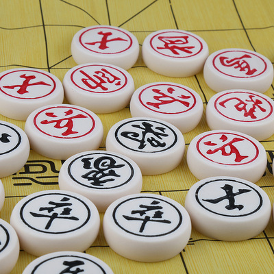 无极牌象棋玉化石中国象棋益智类象棋经久耐磨送棋纸yhs-550