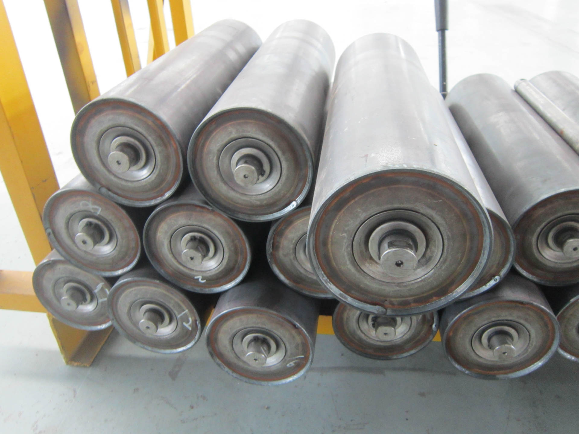 厂家专业生产不锈钢托辊 无磁托辊 防磁托辊 质优价廉