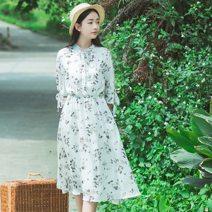 厂家直销 文艺小碎花雪纺裙复古港味中长款连衣裙女2018春季新款