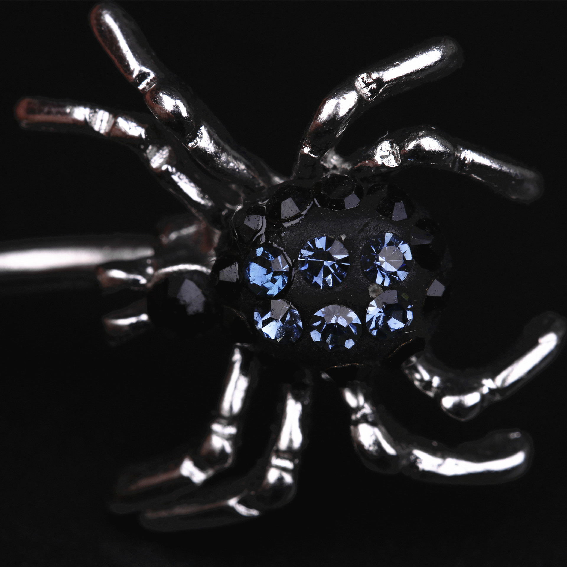 新品上市黑蜘蛛肚脐环个性镶钻脐环不锈钢肚脐钉爬行昆虫脐钉穿刺