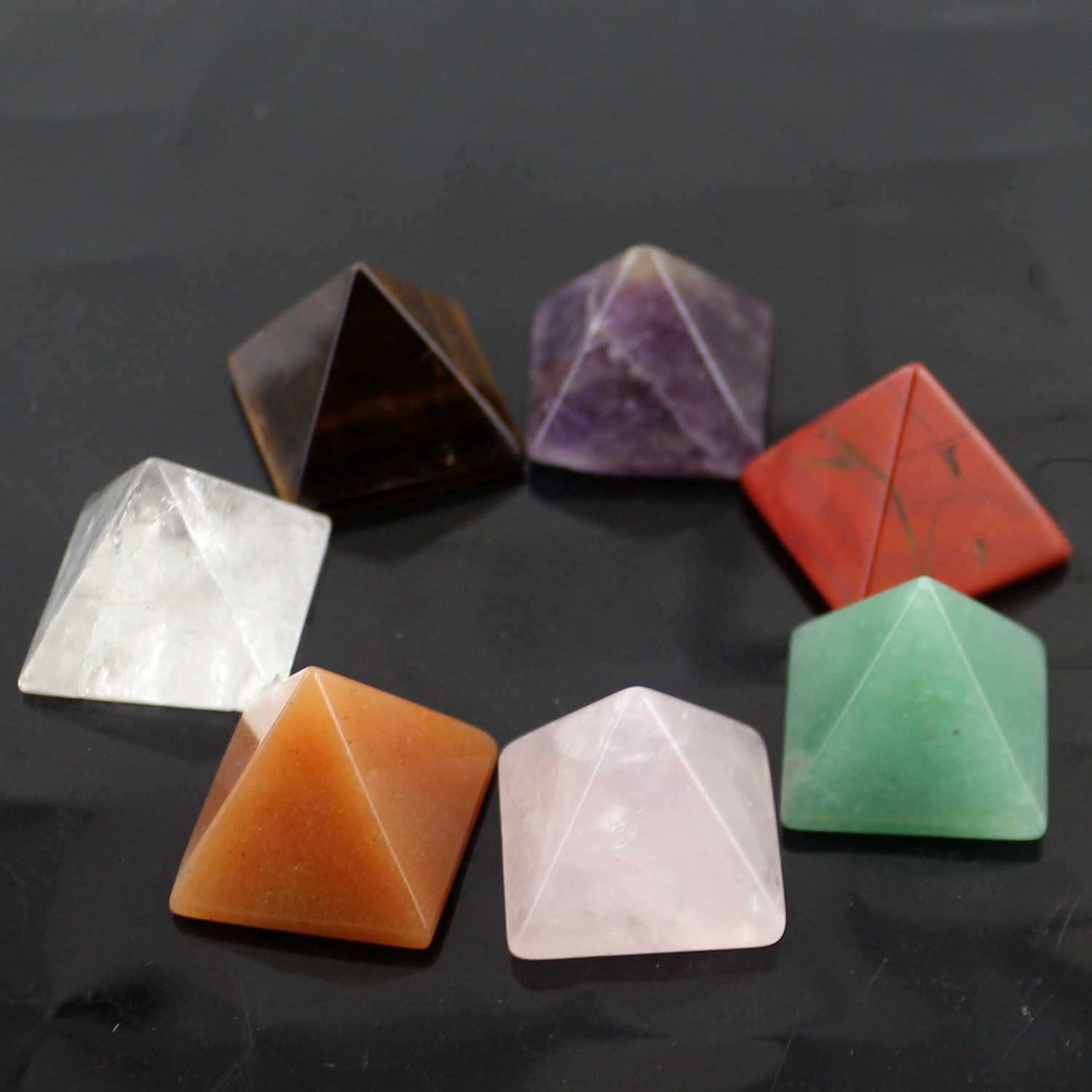 约25mmx25mm 天然水晶小金字塔宗教能量石摆件 三角锥型灵气摆饰