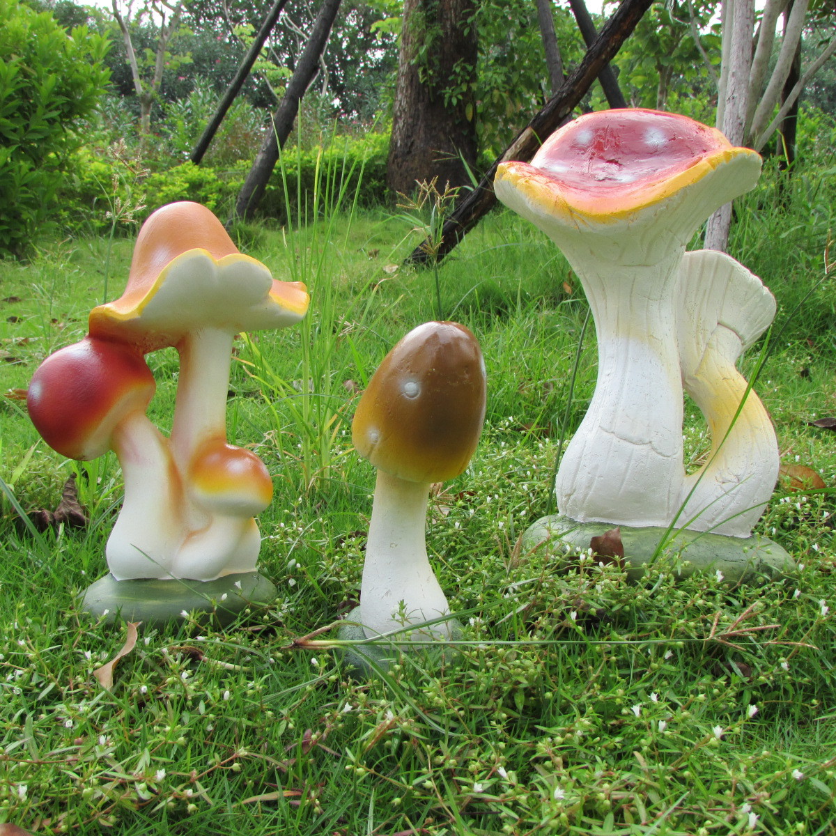 花公园仿真蘑菇玻璃钢摆件户外庭院装饰 树脂工艺品 植物雕塑促销