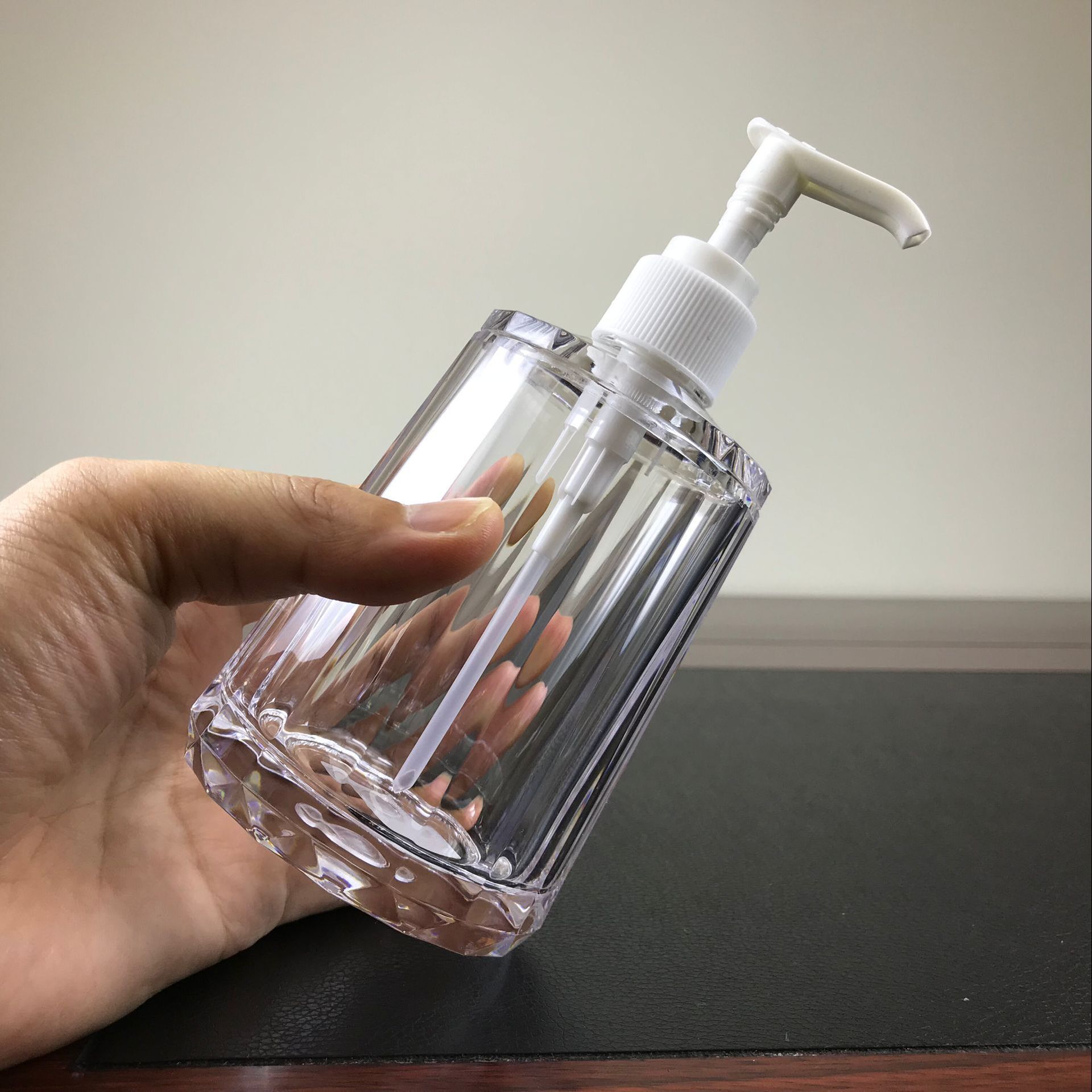 酒店洗手液瓶分装瓶卫生间按压瓶亚克力乳液瓶防摔替换瓶沐浴液瓶