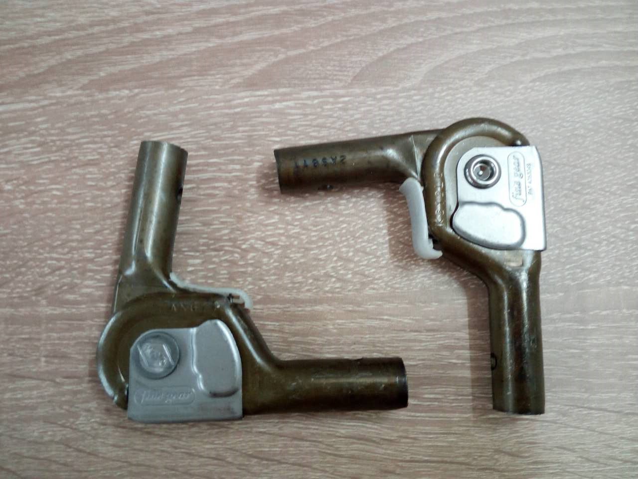 a16家具五金配件沙发关节日本扣鸡比铰沙滩椅铰链反5档反五档进口