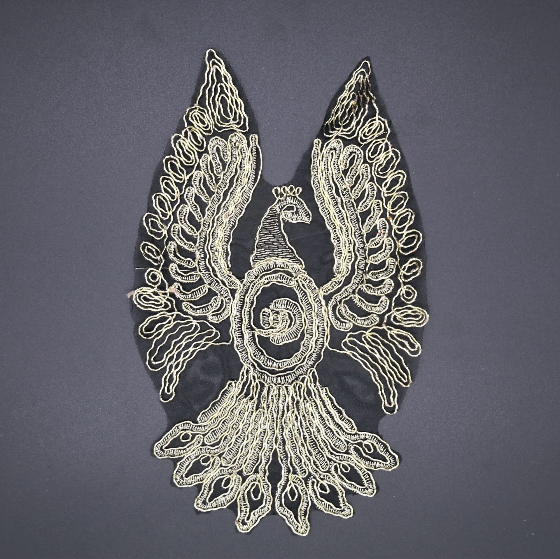 现货diy金银线孔雀凤凰布贴 欧根纱服装饰辅料花边 刺绣补丁贴花