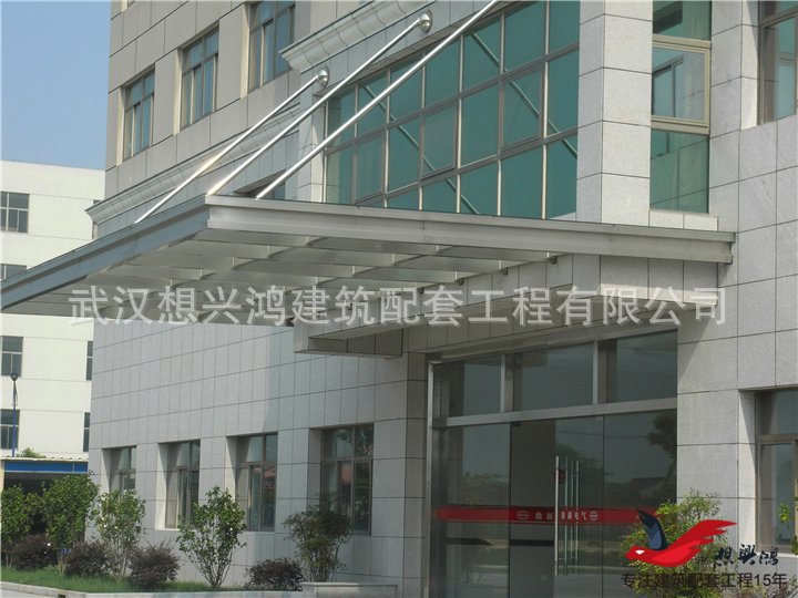 武汉钢化玻璃雨棚门头大棚采光档雨透明顶篷阳光花园房钢结构设计
