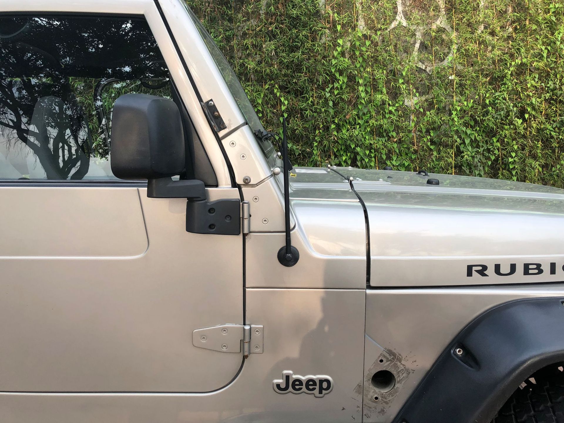 厂家直销牧马人天线增强信号 牧马人tj塑料升级款天线改装