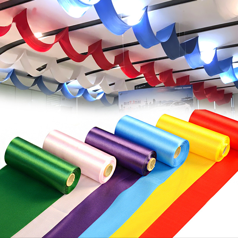 夏季美陈装饰商场汽车4s店售楼部展厅吊顶布幔彩带纱幔空中布置