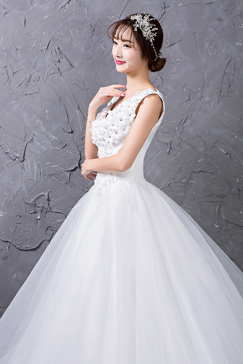 0572批发婚纱春夏双肩粘花婚纱大码白纱齐地吊带款结婚v领婚纱